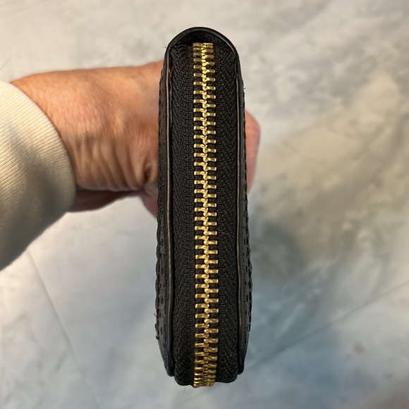 Cole Haan  Vintage  Wallet  Clutch Black soft Saffiano  Beautiful Lacy edges EUC - Picture 8 of 16